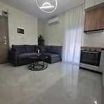Station Luxury Apartament Saloniki