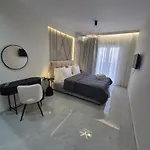 Station Luxury 아파트 *